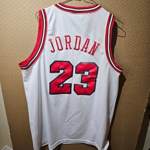 Michael Jordan #23 1984 Nike Team Sports Flight 8403 Chicago  Bulls NBA Jersey L - Picture 2 of 12